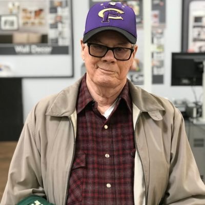 Profile Picture of James Luallen (@LuallenJames) on Twitter