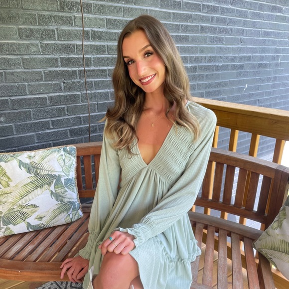 Profile Picture of Julia Steiner (@jsteiner_) on Poshmark