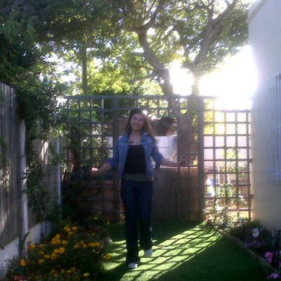 Profile Picture of Michaela Hammond (@MademoiselleHam) on Twitter