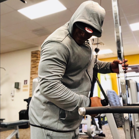 Profile Picture of Devron Pye (@dpye34) on Poshmark