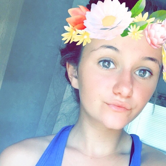 Profile Picture of Katelynn Marx (@kkapollo13) on Poshmark