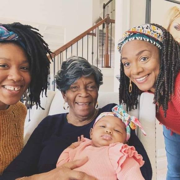 Lois Chisolm - Poshmark Profile Picture of Lois Chisolm (@loischisolm) on Poshmark