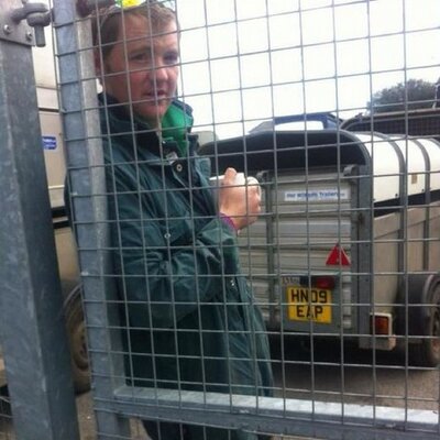 Profile Picture of Neil Castle (@neilcastle1985) on Twitter