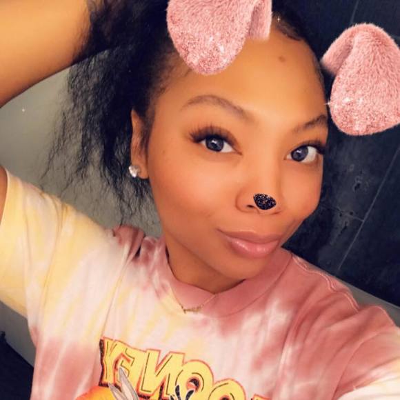 Profile Picture of Sade Campbell (@sadecampbell544) on Poshmark