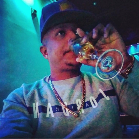 Profile Picture of Julio Gomez (@pjreal) on Poshmark