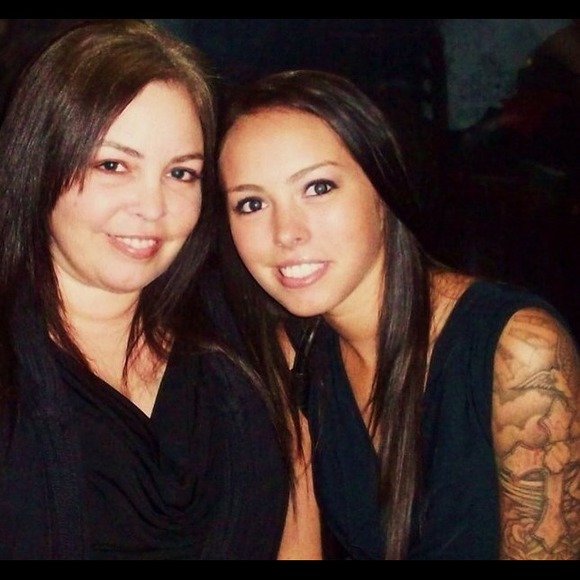 Profile Picture of Sherri Jackson (@cjax8088) on Poshmark