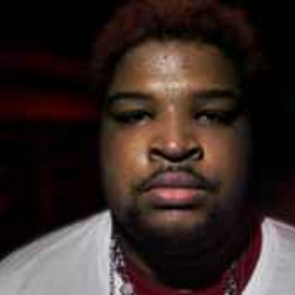 Profile Picture of Christopher Chomakos (@remy123123) on Poshmark