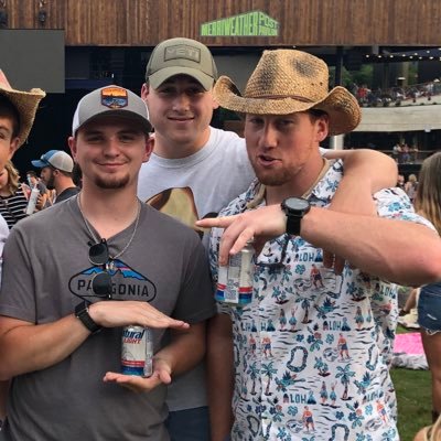Profile Picture of Trevor Walsh (@TDaddy_Walsh) on Twitter