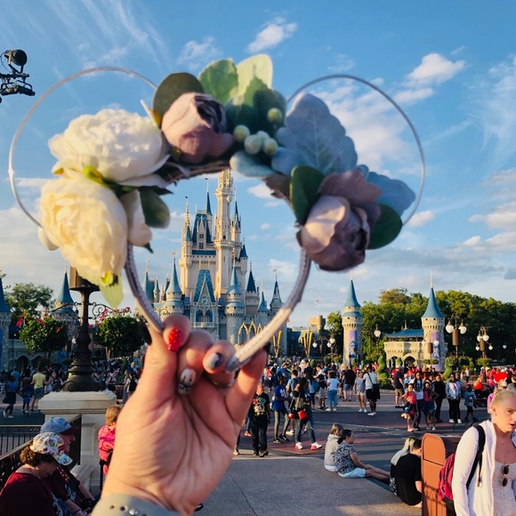 Bridget Pietak - Poshmark Profile Picture of Bridget Pietak (@bridgetj2013) on Poshmark