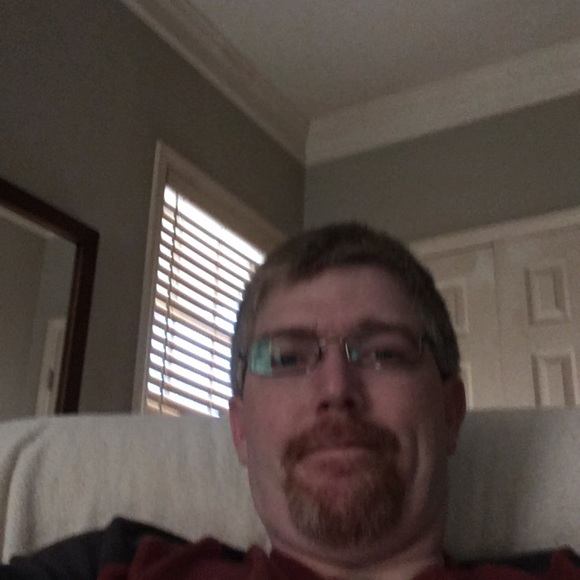 Profile Picture of Michael Parker (@mikesgurl88) on Poshmark