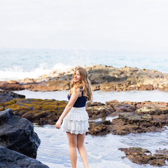 Profile Picture of Kacey Brigger (@kaceyb2210) on Poshmark