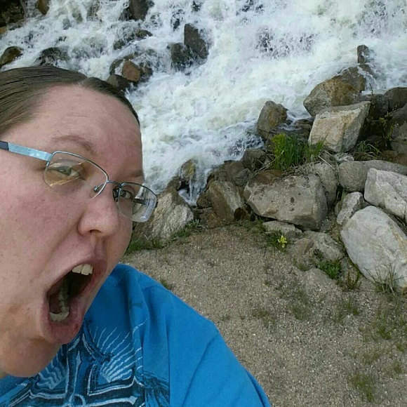 Profile Picture of Crystal Raffety (@craffet87) on Poshmark