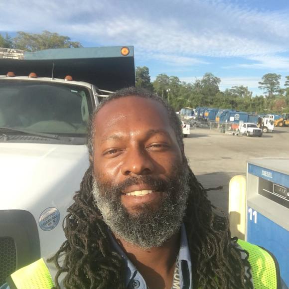 Profile Picture of Ekweli Mcclinton (@ekweli) on Poshmark