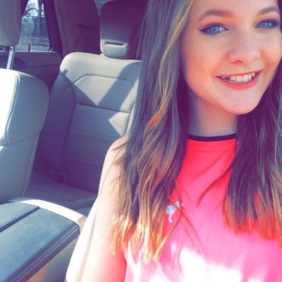 Profile Picture of Hanna Scully (@hannamscully) on Twitter