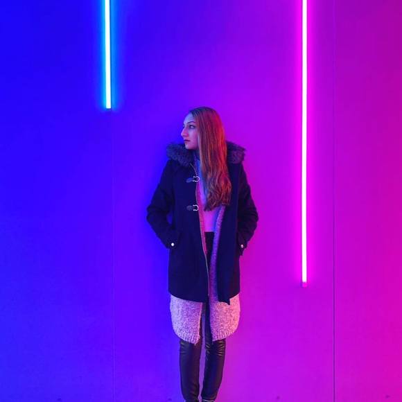 Profile Picture of Ariana Serapiglia (@_ariserapiglia) on Poshmark