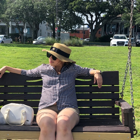 Profile Picture of Geraldine Parreno-robinson (@gpganda) on Poshmark