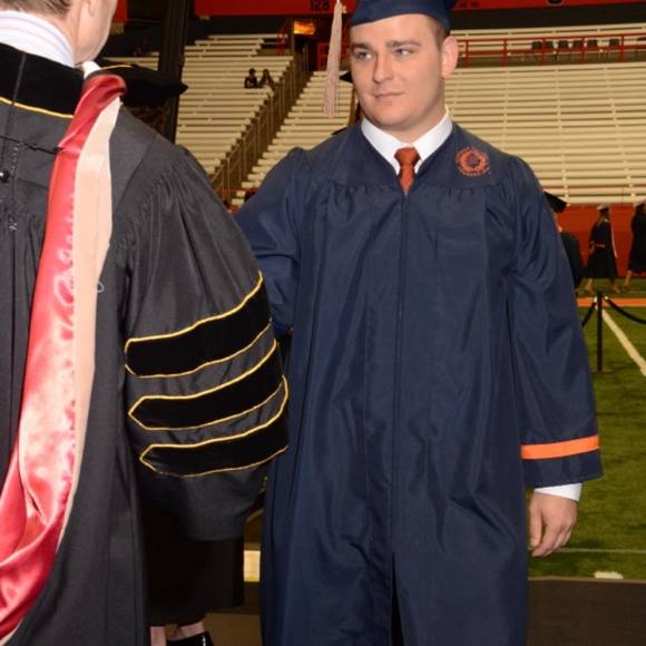 Profile Picture of James Krug (@jekrugjr) on Poshmark