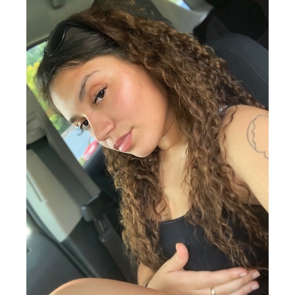 Aja Kalil - Poshmark Profile Picture of Aja Kalil (@ajakalil) on Poshmark