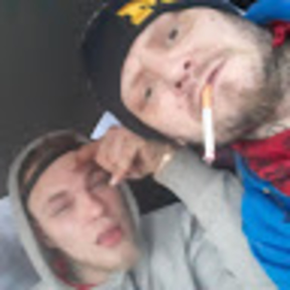 Rick Kensinger - Poshmark Profile Picture of Rick Kensinger (@kensingerrick81) on Poshmark