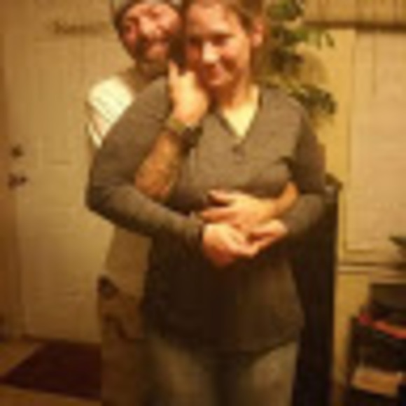 Profile Picture of Cherylnjason Lowe (@cherylnjasonl) on Poshmark