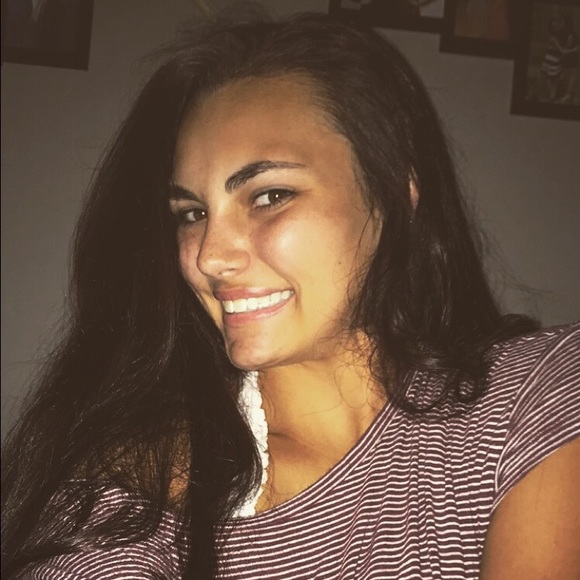 Profile Picture of Alex Mazurowski (@amazurowski1) on Poshmark