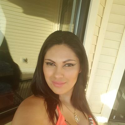 Profile Picture of Adela DeLeon (@Adela2989) on Twitter