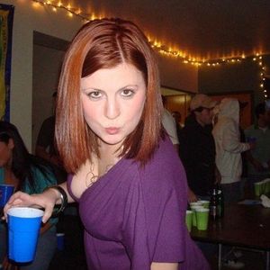 Profile Picture of Maureen Cox (@unh09) on Myspace