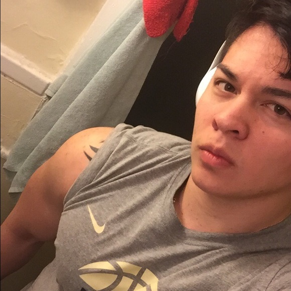 Profile Picture of Marc Corbin (@marc_corbin) on Poshmark