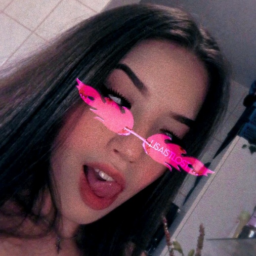 Profile Picture of clipshit_Julia❤️ (@julchenundellu) on Tiktok