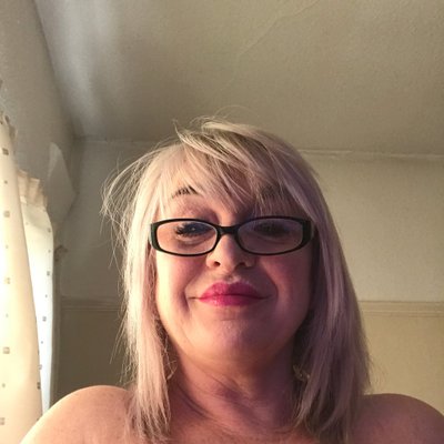 Profile Picture of Andrea Davidson (@andread86185320) on Twitter