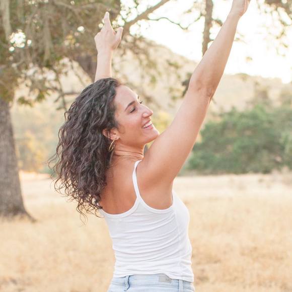 Profile Picture of Jessica Shultz (@jesshalley) on Poshmark