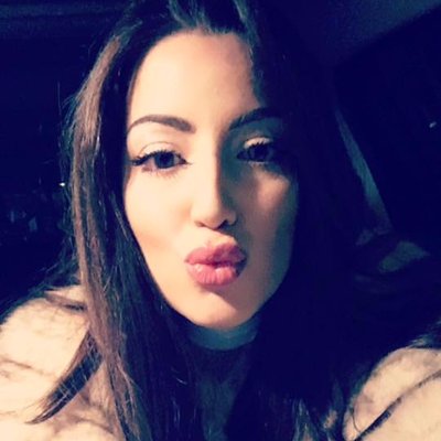 Profile Picture of Vivian Summers (@viviansummers01) on Twitter