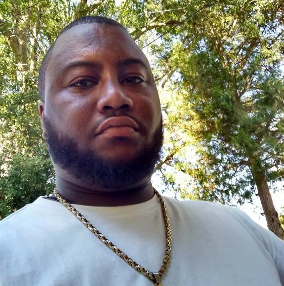 Profile Picture of Prince Peele (@prince2521) on Poshmark