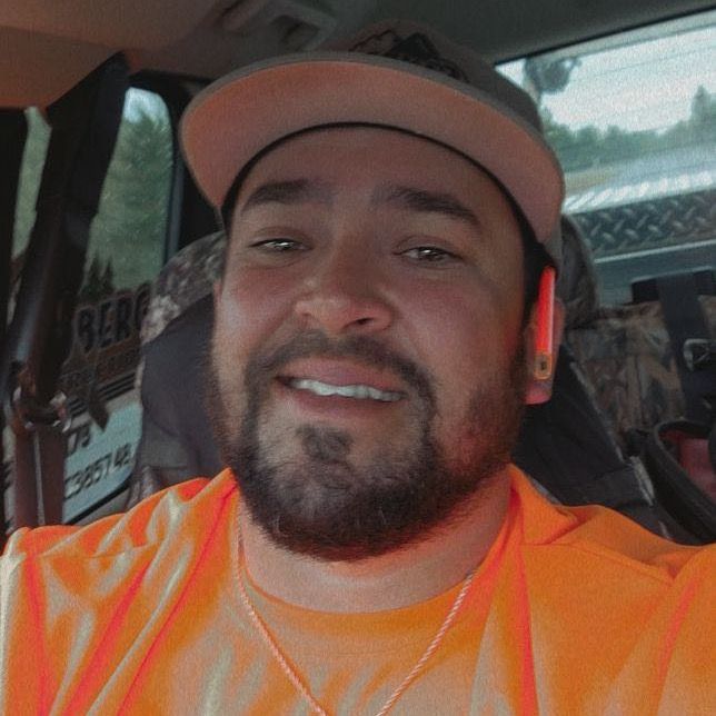 Profile Picture of   1625698227252230 (@ryanmanick) on Tiktok