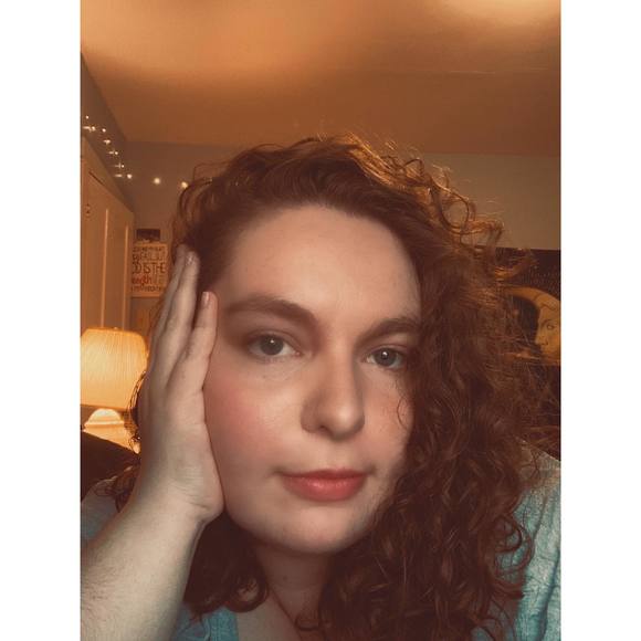 Profile Picture of Bailey Bateman (@baileyxkayx) on Poshmark