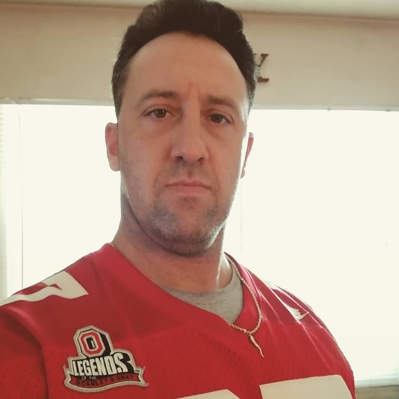 Nick Taddonio - Poshmark Profile Picture of Nick Taddonio (@ntaddonio) on Poshmark