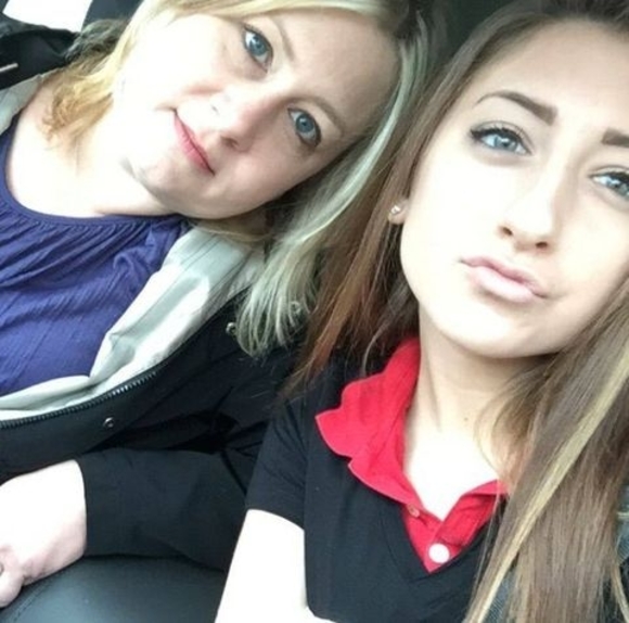 Profile Picture of Shelly Moyer (@shellymillteach) on Poshmark