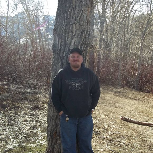 Greg Bechel - Poshmark Profile Picture of Greg Bechel (@gregandamylee) on Poshmark