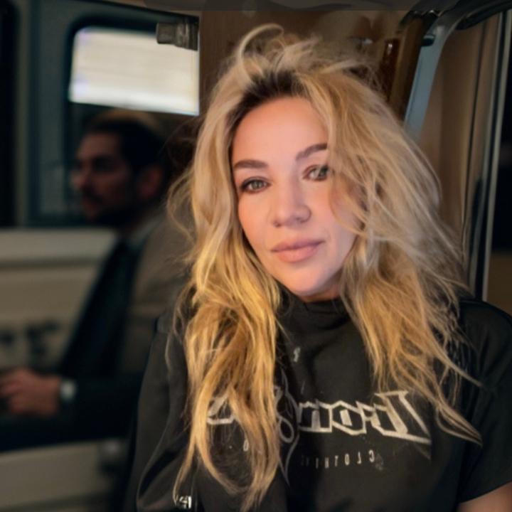 Profile Picture of   Laura Samuelson... (@laurasamuelson2) on Tiktok