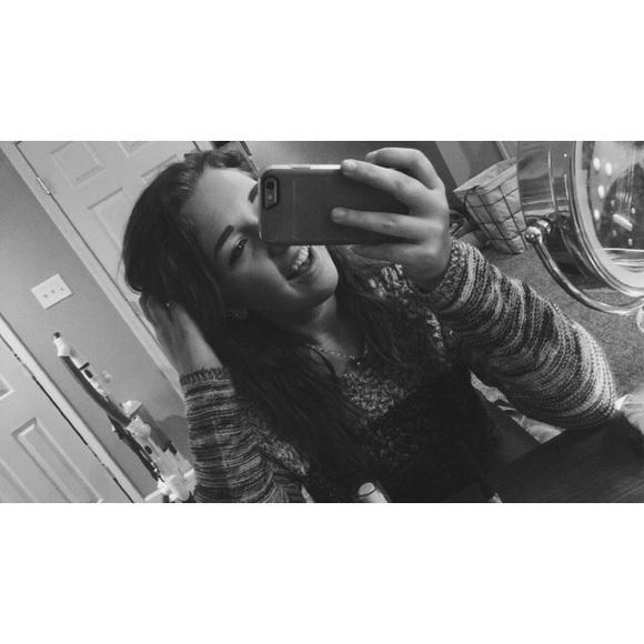 Profile Picture of Lexi Mcalpin (@leximcalpin) on Poshmark