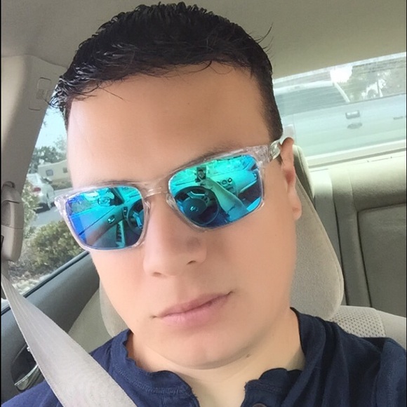 Profile Picture of Nicholas Herrera (@nvherrera) on Poshmark