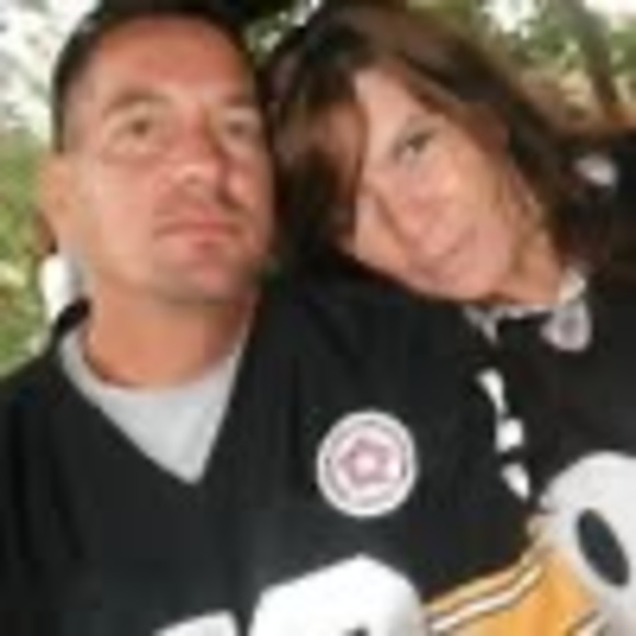 Profile Picture of Thomas Wallace (@twallace105) on Poshmark