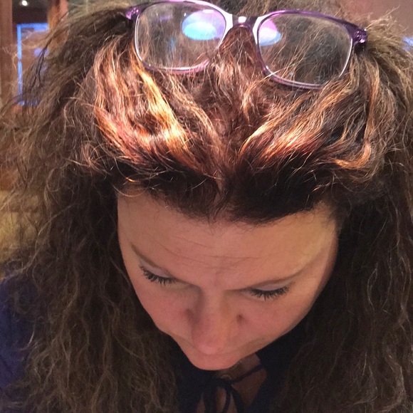 Profile Picture of Edward Rivera (@et5969) on Poshmark