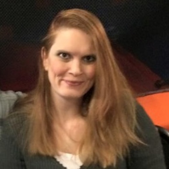 Profile Picture of Linda Schnaedter (@schnaedterlinda) on Poshmark