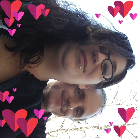Profile Picture of Amanda n shawn Stith (@amandastith2018) on Poshmark