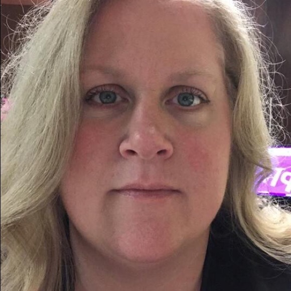 Profile Picture of Chassy Brines (@chawa77) on Poshmark