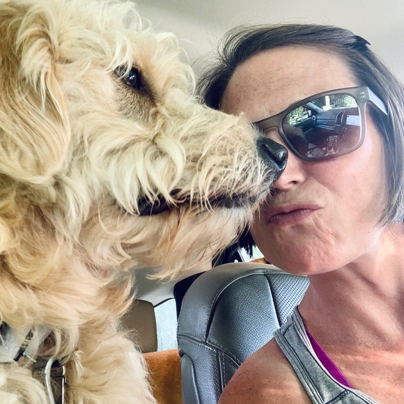 Profile Picture of Kerrieann Axt (@kayenne621) on Poshmark