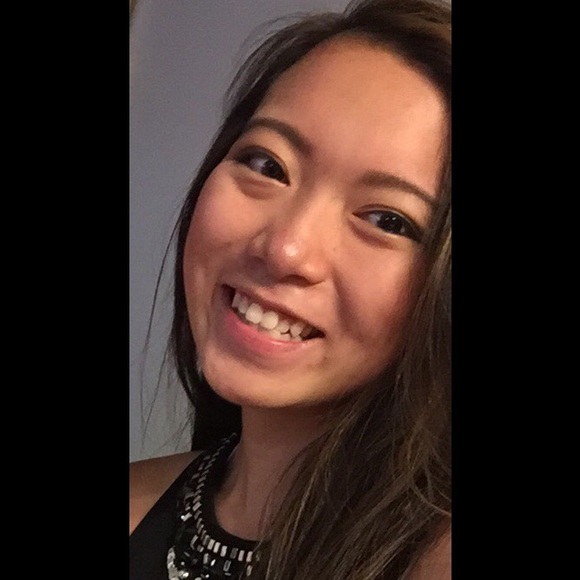Profile Picture of Sabrina Pathammavong (@sabrinapath) on Poshmark