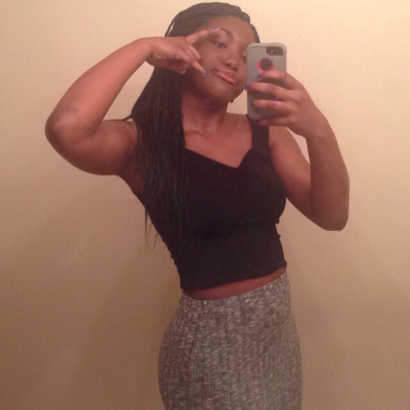 Profile Picture of Jazzy Jones (@jazzyjones) on Poshmark