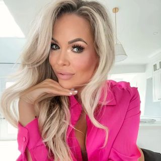 Robin Griffin - Instagram Profile Picture of Robin Griffin (@blondebirdie4) on Instagram